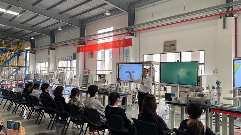 碳纤维复合材料加工：如何规避常见风险**